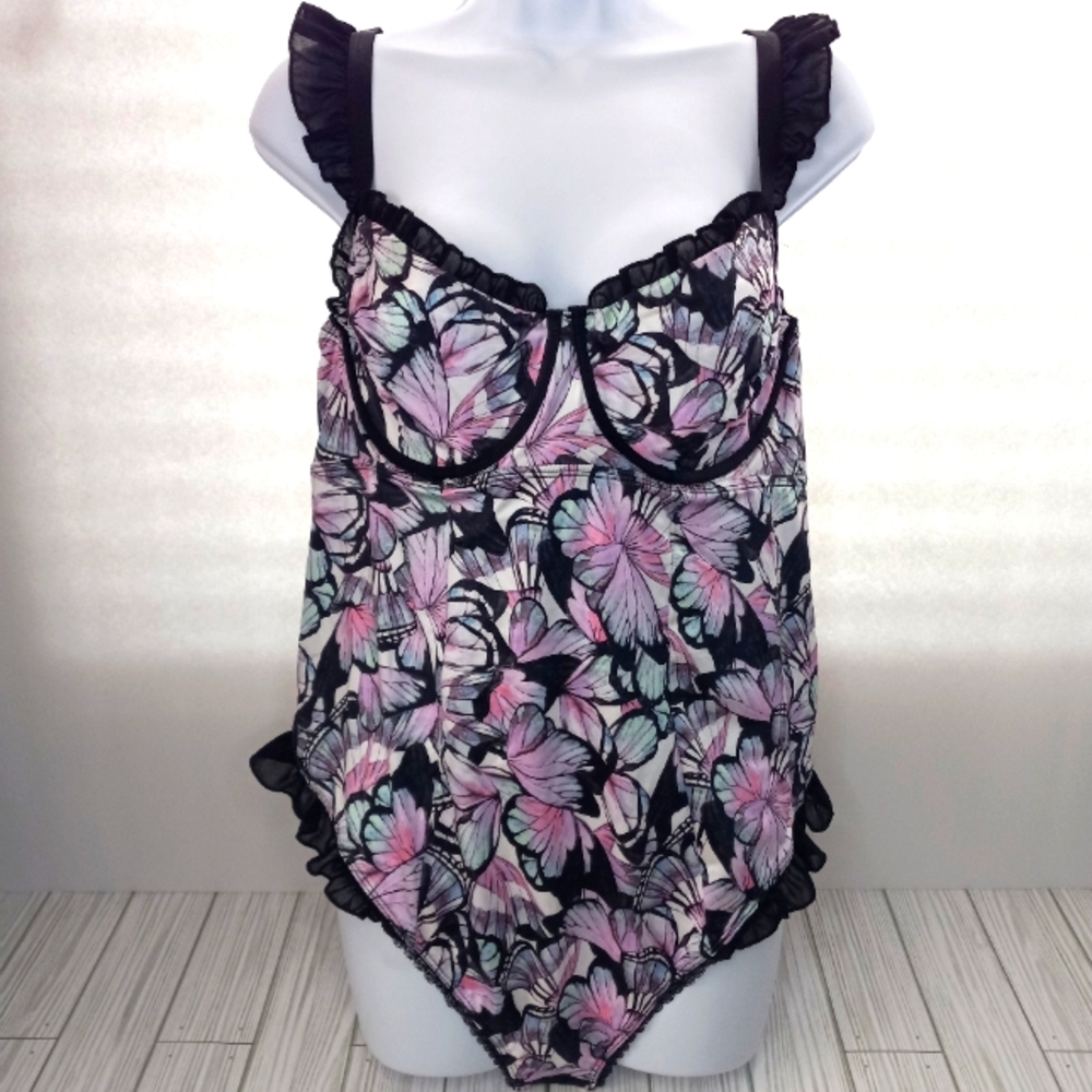 Torrid Satin Butterflies Ruffle Thong Bodysuit Plus Size 1X
